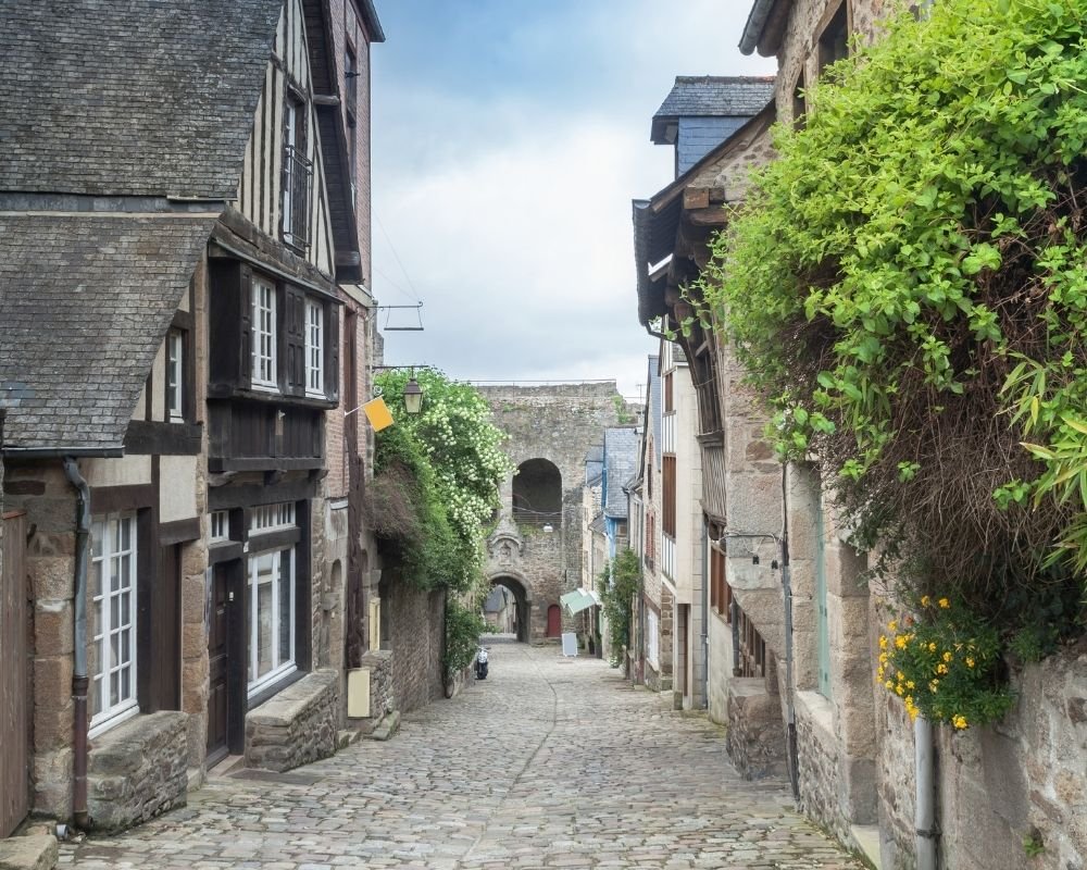 dinan st malo cancale private tour from paris